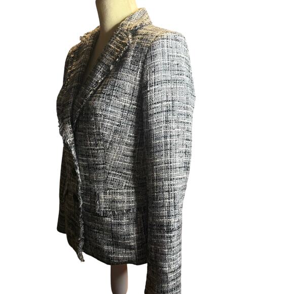DKNY Tweed Blazer Jacket, Black Gray Frayed Edge Boucle Career, Size 4 - Picture 5 of 10